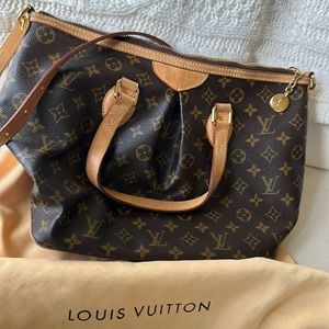 Louis Vuitton Logo leather shoulder plus hand bag